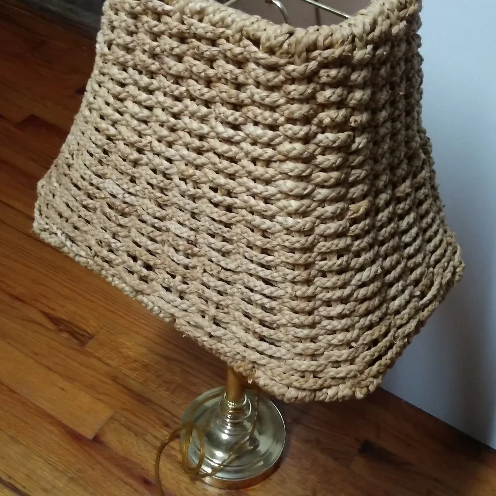 Wicker Seagrass Lamp Shade woven Table Lamp RARE Braided Anthropologie style EUC